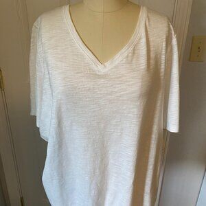 Chico's V-neck White T-shirt NWT (XL)